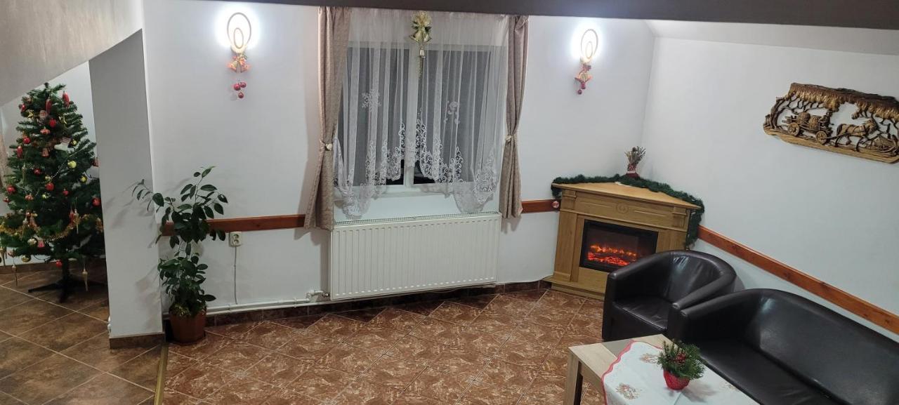 Pensiunea Casa Ady Μπραν Εξωτερικό φωτογραφία